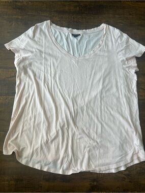 torrid Light Pink V-Neck Short Sleeve Tee